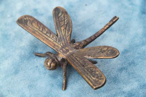Libelle aus Bronze 13x10 cm 