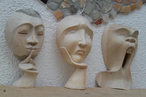 Masken aus Holz 